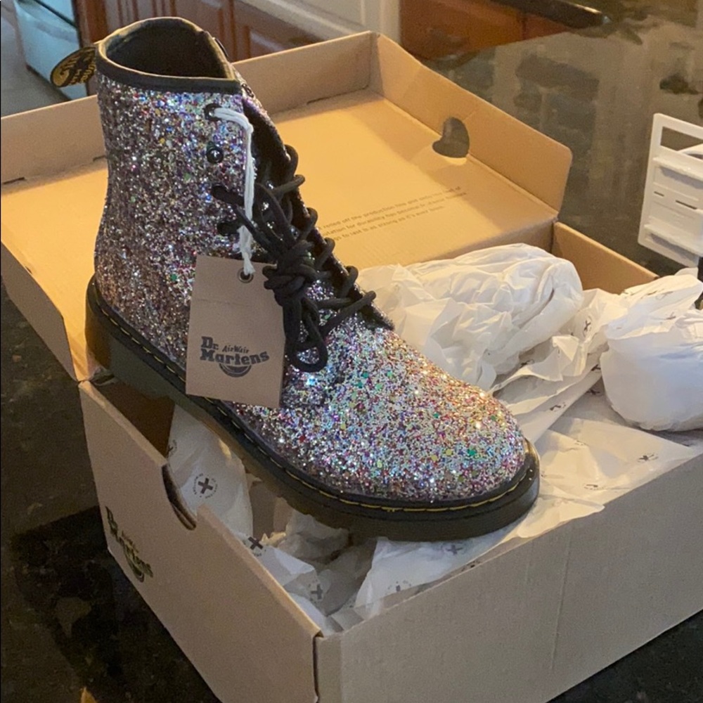 Brand new never worn dr martens
